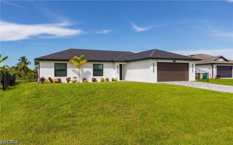 3 bedroom SingleFamilyResidence at 416 NW 25th Ave, Cape Coral, Cape Coral — photo 3