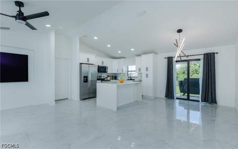 416 NW 25th Ave, Cape Coral FL - photo 6 of 22