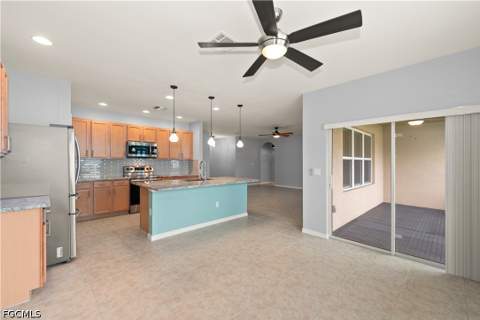 2701 SW 4th Pl, Cape Coral FL - photo 11 of 31