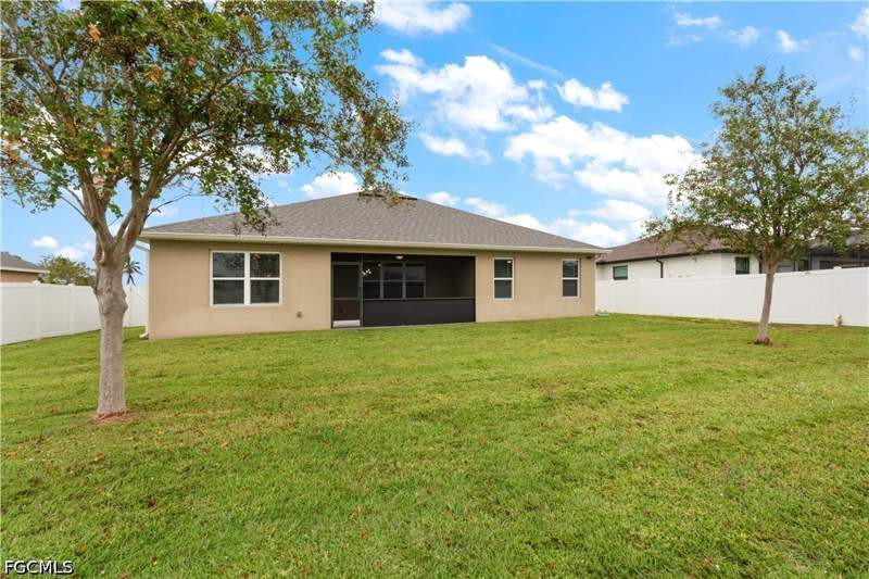 3 bedroom SingleFamilyResidence at 2701 SW 4th Pl, Cape Coral, Cape Coral — photo 2