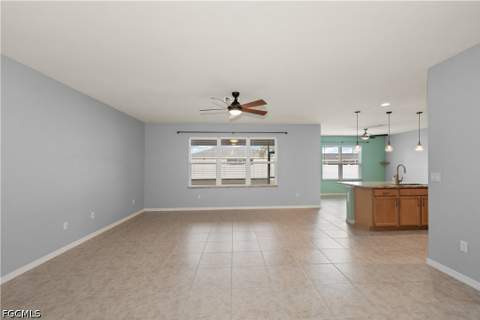 2701 SW 4th Pl, Cape Coral FL - photo 7 of 31