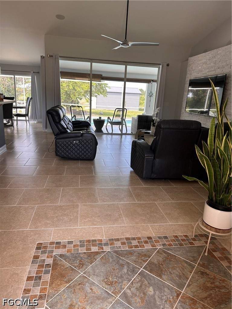 3 bedroom SingleFamilyResidence at 1717 Abbott Ave, Lehigh Acres, Lehigh Acres — photo 4