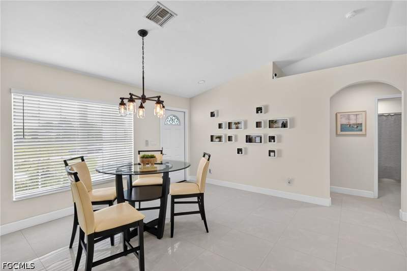 3 bedroom SingleFamilyResidence at 1042 Harwood Ave S, Lehigh Acres, Lehigh Acres — photo 4