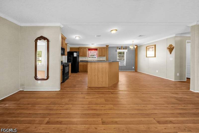 3 bedroom ManufacturedHome at 1080 Canopy Ln, Moore Haven, Moore Haven — photo 4
