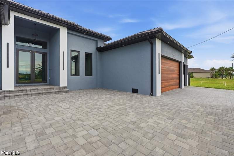 4 bedroom SingleFamilyResidence at 340 SW 31st Ave, Cape Coral, Cape Coral — photo 5