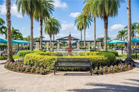 1289 Barrigona Ct, Naples FL - photo 23 of 36