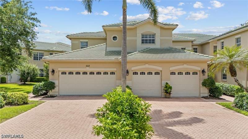 3 bedroom Condominium at 658 Vintage Reserve Cir S 7C, Vintage Reserve, Naples — photo 2