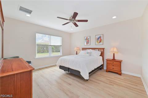 3275 Birchin Ln, Fort Myers FL - photo 14 of 45
