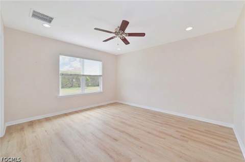 3275 Birchin Ln, Fort Myers FL - photo 15 of 45