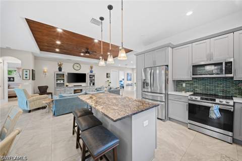 2291 Thomasson Dr, Naples FL - photo 10 of 36