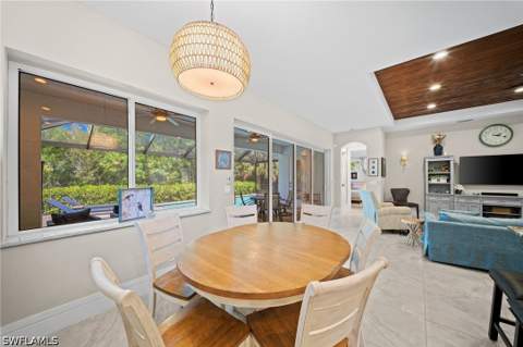 2291 Thomasson Dr, Naples FL - photo 13 of 36