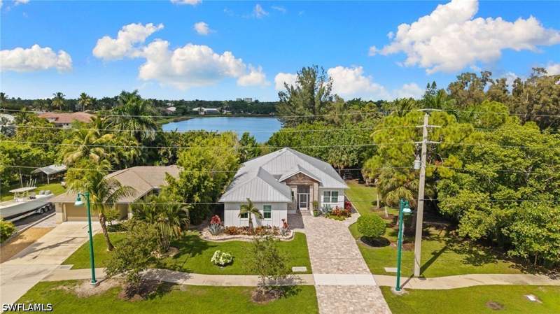 3 bedroom SingleFamilyResidence at 2291 Thomasson Dr, Eagle Acres, Naples — photo 2