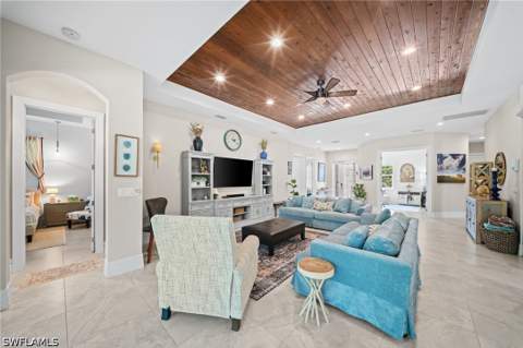 2291 Thomasson Dr, Naples FL - photo 6 of 36