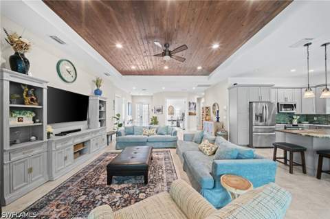 2291 Thomasson Dr, Naples FL - photo 7 of 36