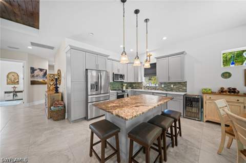 2291 Thomasson Dr, Naples FL - photo 9 of 36