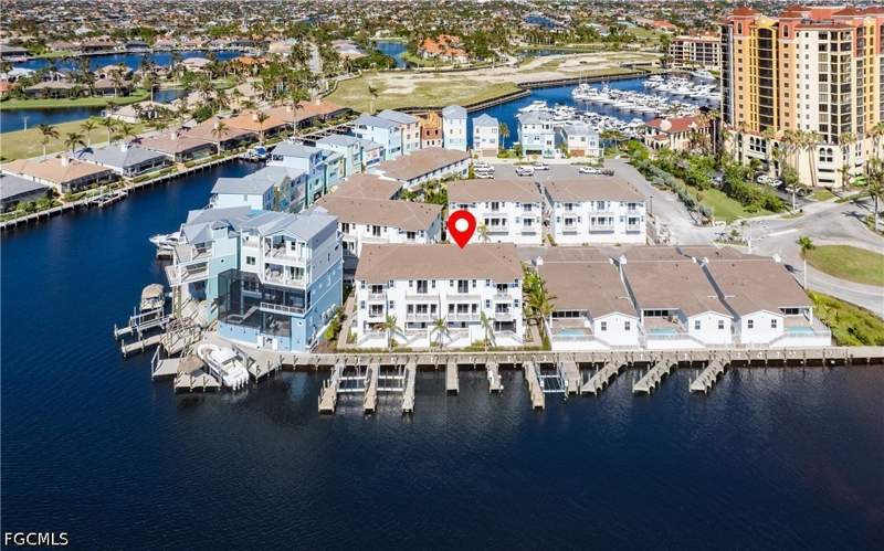 3 bedroom Townhouse at 5816 Shell Cove Dr 120, Cape Harbour, Cape Coral — photo 4