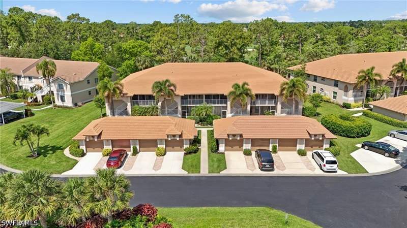 3 bedroom Condominium at 8055 Tiger Cv 608, Verandas At Tiger Island, Naples — photo 4