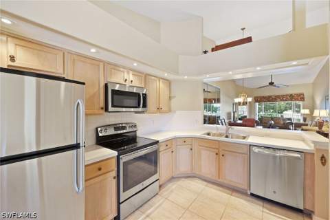 28072 Cavendish Ct 2207, Bonita Springs FL - photo 10 of 42