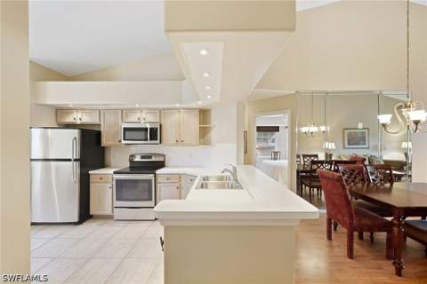 28072 Cavendish Ct 2207, Bonita Springs FL - photo 8 of 42
