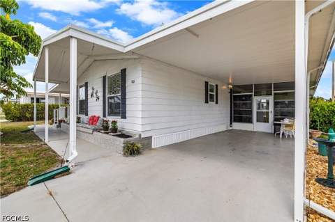 506 Blossom Ct, North Fort Myers FL - photo 21 of 35