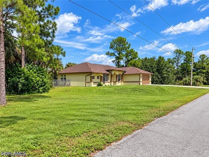 4 bedroom SingleFamilyResidence at 2702 25th St W, Lehigh Acres, Lehigh Acres — photo 5