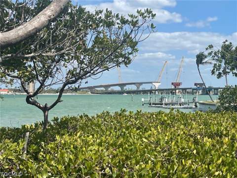 4142 Bay Beach Ln 4, Fort Myers Beach FL - photo 13 of 40