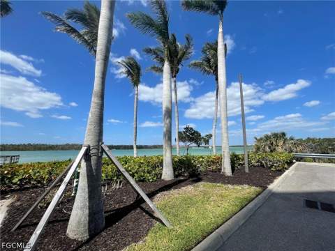 4142 Bay Beach Ln 4, Fort Myers Beach FL - photo 17 of 40
