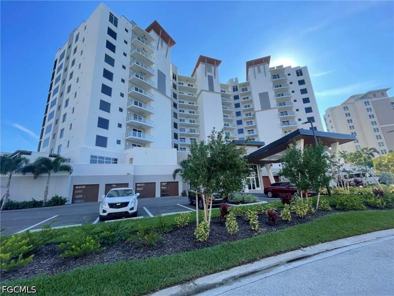 4 bedroom Condominium at 4142 Bay Beach Ln 4, Waterside At Bay Beach, Fort Myers Beach — photo 2