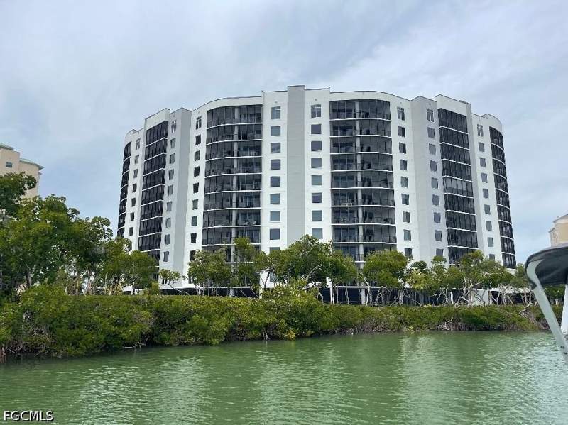4 bedroom Condominium at 4142 Bay Beach Ln 4, Waterside At Bay Beach, Fort Myers Beach — photo 3
