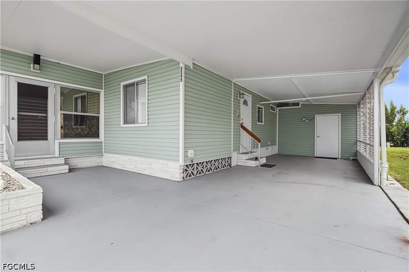 2 bedroom ManufacturedHome at 3395 Galaxy Way, Tamiami Village, North Fort Myers — photo 2