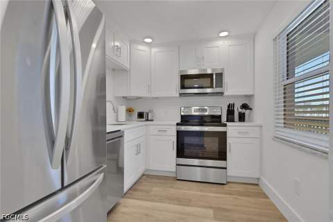 1740 Pine Valley Dr 213, Fort Myers FL - photo 14 of 38