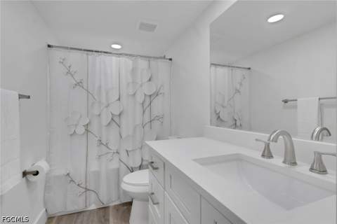 1740 Pine Valley Dr 213, Fort Myers FL - photo 19 of 38