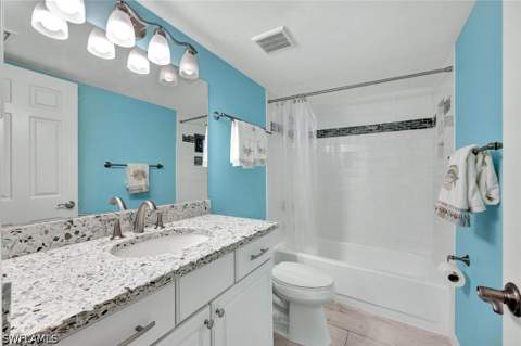 3072 Sandpiper Bay Cir M204, Naples FL - photo 10 of 20