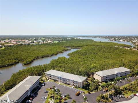 3072 Sandpiper Bay Cir M204, Naples FL - photo 16 of 20
