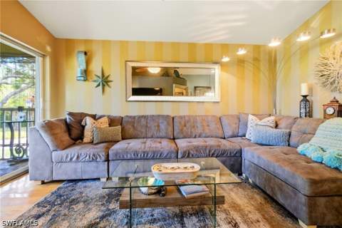 3795 Fieldstone Blvd 106, Naples FL - photo 17 of 45