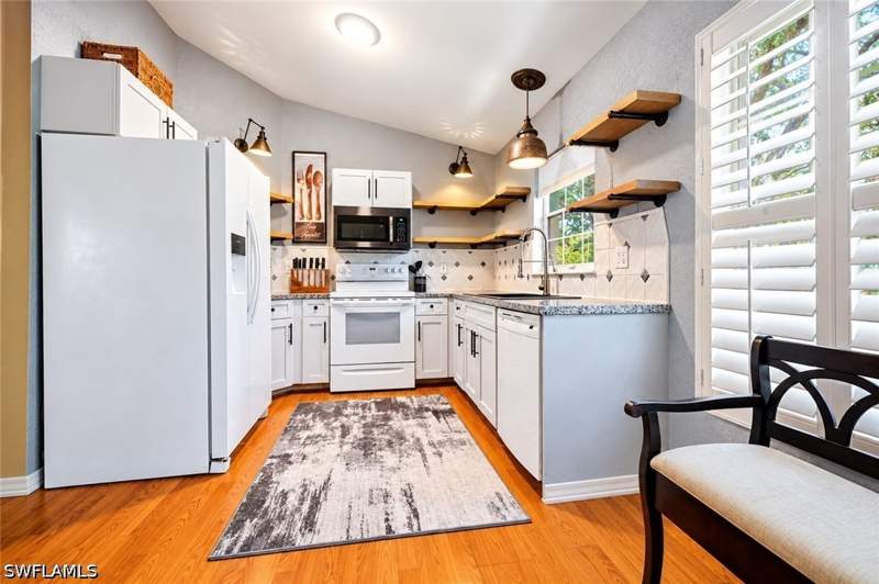 3 bedroom Condominium at 3795 Fieldstone Blvd 106, Fieldstone Village, Naples — photo 4
