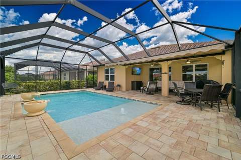 3242 Birchin Ln, Fort Myers FL - photo 10 of 48