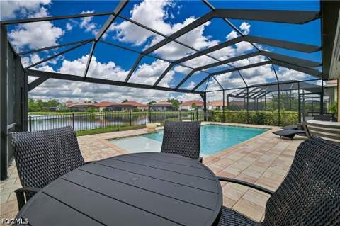 3242 Birchin Ln, Fort Myers FL - photo 12 of 48