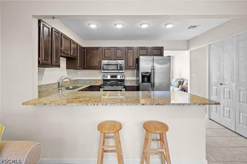 6890 Sandtrap Dr 3, Fort Myers FL - photo 11 of 34