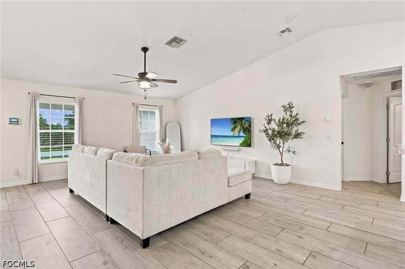 3 bedroom SingleFamilyResidence at 1702 NW 26th St, Cape Coral, Cape Coral — photo 4