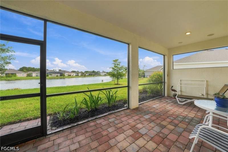 3 bedroom SingleFamilyResidence at 18121 Everson Miles Cir, Bright Water, North Fort Myers — photo 4