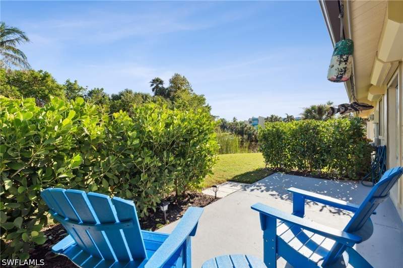 2 bedroom Attached at 851 Palm View Dr, Splinterwood, Naples — photo 5