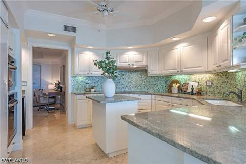 8990 Bay Colony Dr 1002, Naples FL - photo 6 of 15