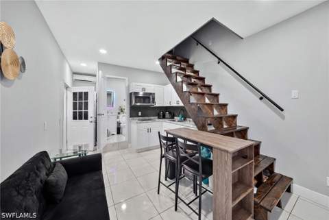 6255 Cedar Tree Ln, Naples FL - photo 17 of 50