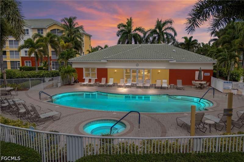 2 bedroom Condominium at 11041 Gulf Reflections Dr 206, Gulf Reflections, Fort Myers — photo 3