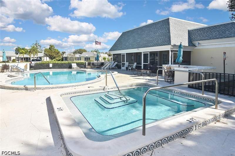 3 bedroom Attached at 4 Park Lane Cir, East Greens Land Condo, Lehigh Acres — photo 3