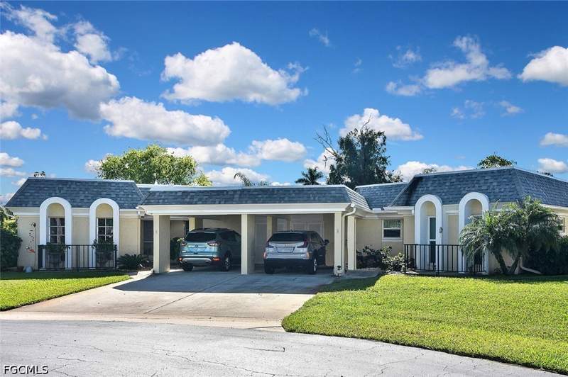 3 bedroom Attached at 4 Park Lane Cir, East Greens Land Condo, Lehigh Acres — photo 5