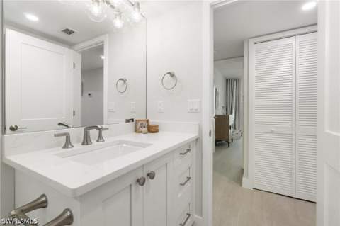 380 Seaview Ct 1209, Marco Island FL - photo 24 of 29