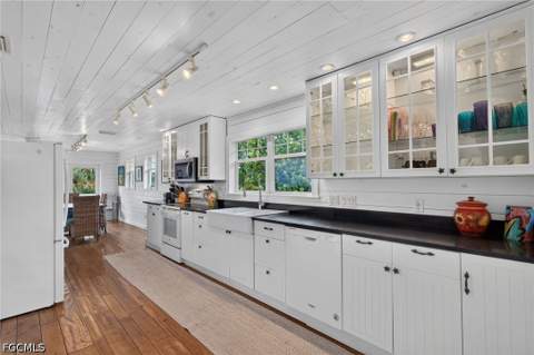 721 Cardium St, Sanibel FL - photo 12 of 42
