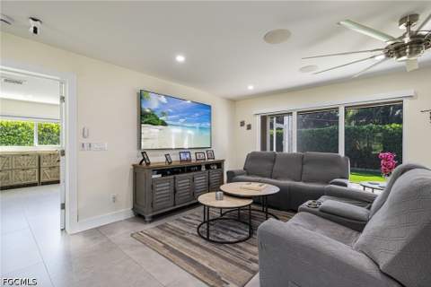 1574 Ricardo Ave, Fort Myers FL - photo 6 of 51